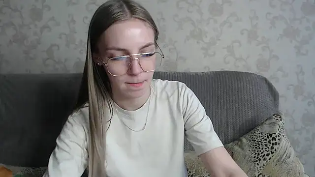 HitGyrlのライブXXXチャット