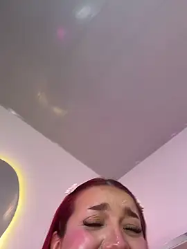 Mia_Juicyberry 现场XXX聊天