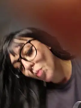 Chat +18 de babedooll ao vivo