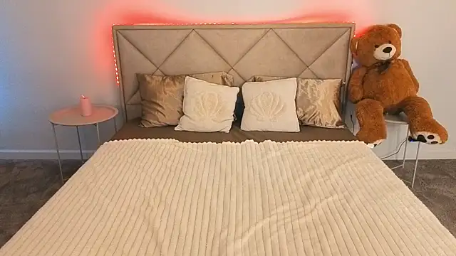 XXX chat uživo modela IsabelleDiorr