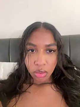 Chat XXX en directo de IamCrystal2