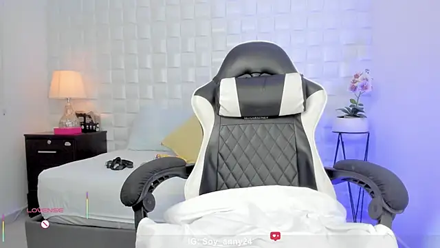 anny_rouse24 live XXX chat