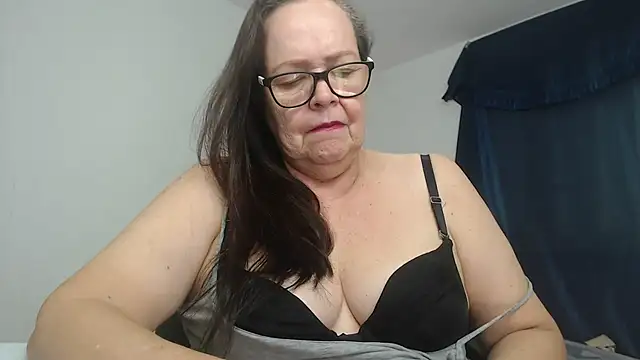 latinalili9 – Live XXX-chat