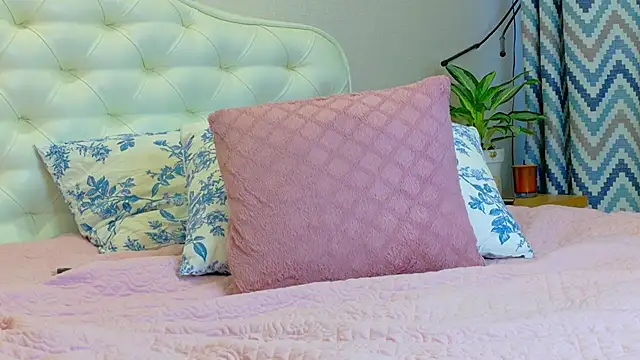 LadySweetWifeのライブXXXチャット