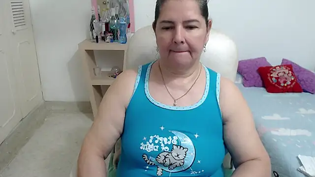 XXX chat uživo modela leonela_69