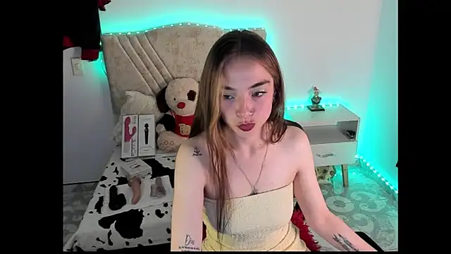 XXX chat uživo modela Mia_Victoria22