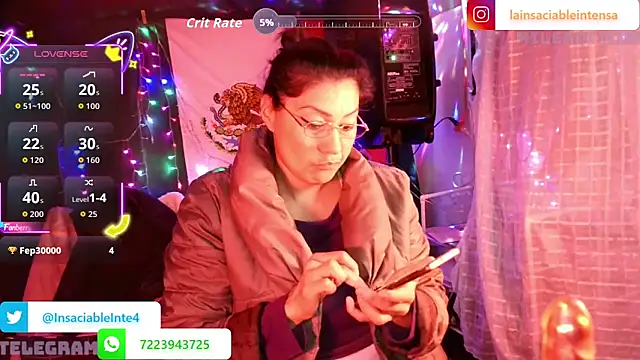 XXX chat uživo modela LaInsaciableIntensa