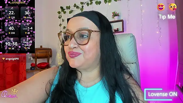 Gia_Nahomi's Live XXX Chat