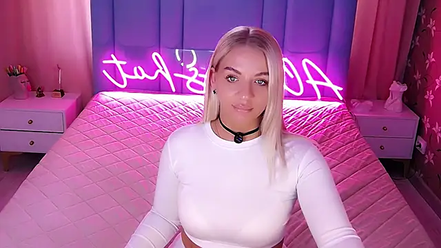 AllwaysHotJ Adlı Modelin Canlı XXX Sohbeti