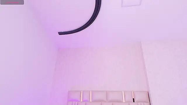 _carolina_fox Adlı Modelin Canlı XXX Sohbeti