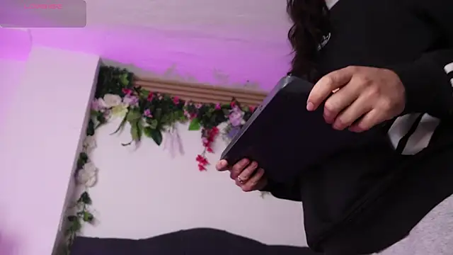 kaylee_lee élő XXX-chatje