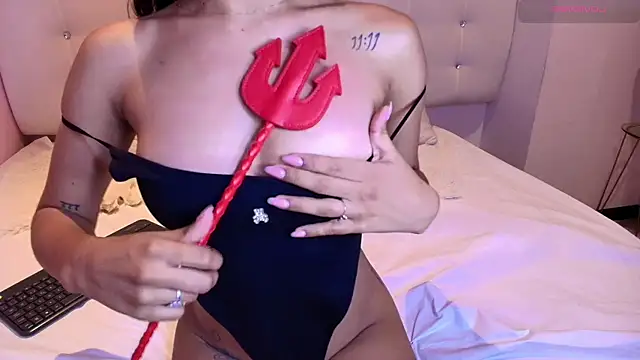 meredith_jones élő XXX-chatje