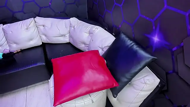 Blow2job-Lat élő XXX-chatje