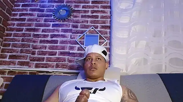 Chat +18 de jordan_bigcock_ ao vivo