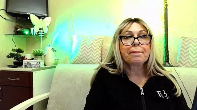 แชท XXX สดของ SusieNoreen