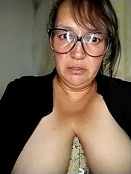 _Saraqueen Adlı Modelin Canlı XXX Sohbeti