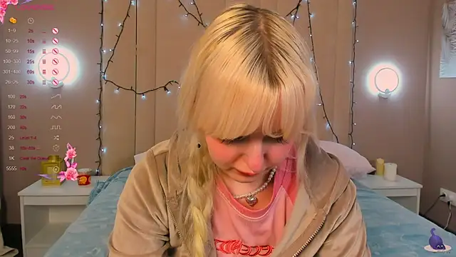 AdeleSilvy Chat XXX in diretta