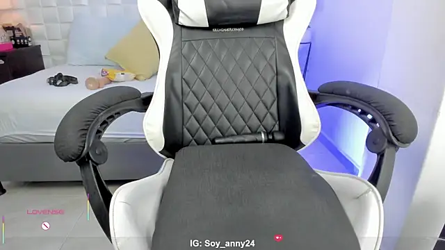 anny_rouse24: онлайн-секс-чат