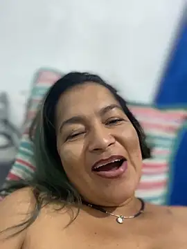 Jlo_69: онлайн-секс-чат