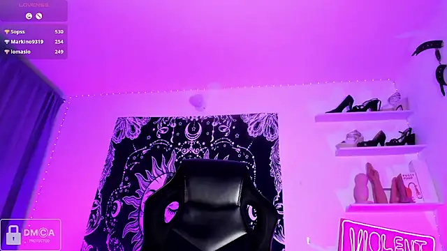 Czat XXX na żywo – Violet-Queen