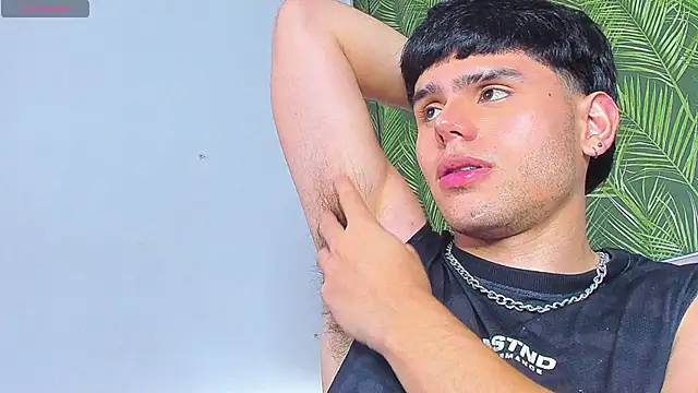 Nathaniel_Park élő XXX-chatje