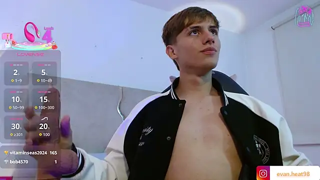 EVAN_TAY – Naživo XXX chat