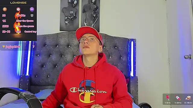 Emmanuel_Lust Adlı Modelin Canlı XXX Sohbeti