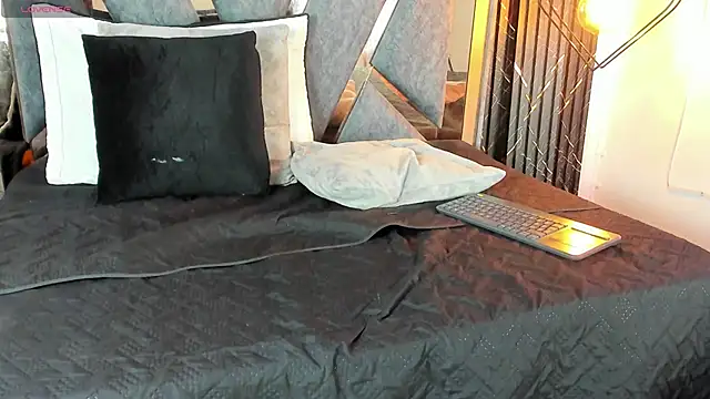 _salome_xx élő XXX-chatje