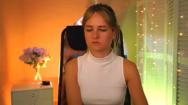 XXX chat uživo modela DeboraLarson