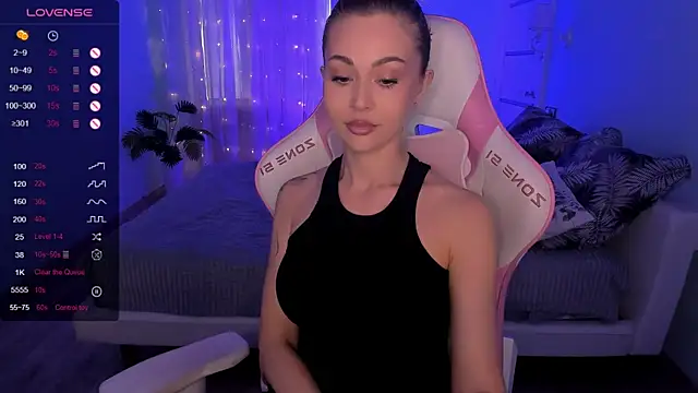 AdeleRobertsのライブXXXチャット