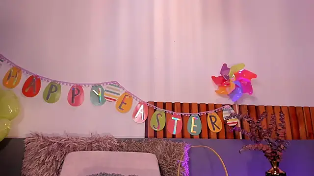 AnnaDenver Chat XXX in diretta