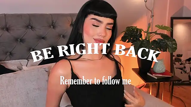 AlmaBlaze: вебкам-шоу