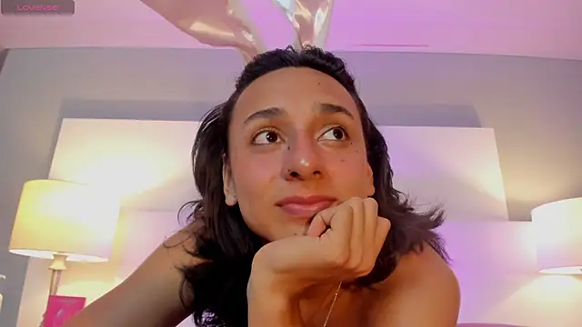 Show modela Elisasue na web-kameri