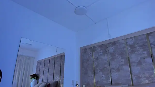 دردشة BarbieMonet الجنسية المباشرة