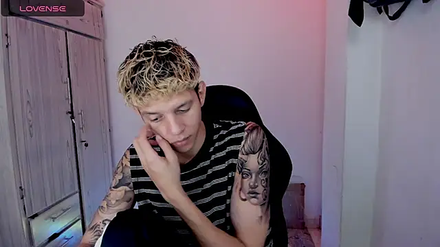 XXX chat uživo modela tylernova