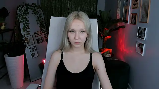 Онлайн чат XXX MaoqiBeverly