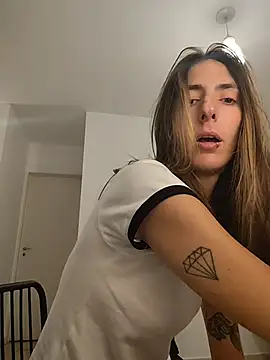 XXX chat uživo modela sweetsinxxx