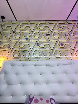 MelanyyJhonson15: онлайн-секс-чат