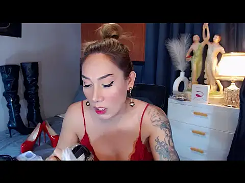 Allysonevanns Adlı Modelin Web Kamerası Şovu