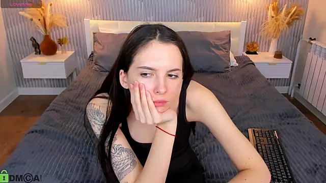 elise_robbie Live XXX Chat