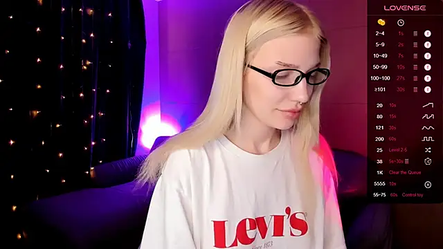 AnyaTaylor_ Live XXX-Chat