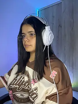 2Angela_ Adlı Modelin Web Kamerası Şovu