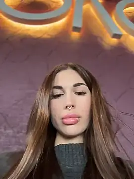 Charming_Ritta Obrolan Langsung XXX