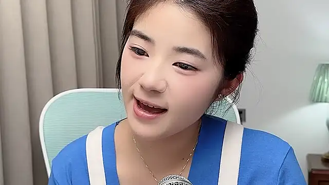 Nicole20266 Pertunjukan Webcam