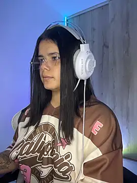 2Angela_ élő XXX-chatje