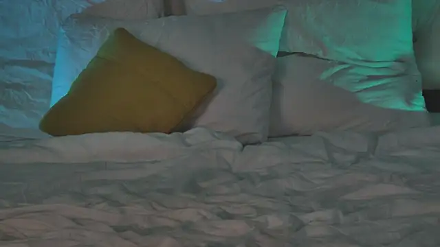 Pokazy przed kamerką – Amanda_River