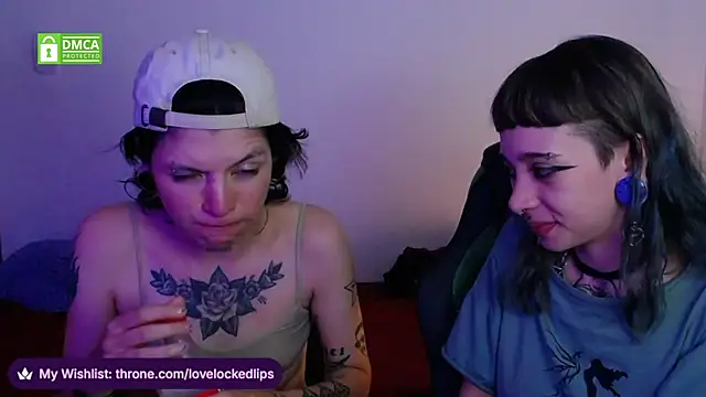 lovelockedlips Webcam Show