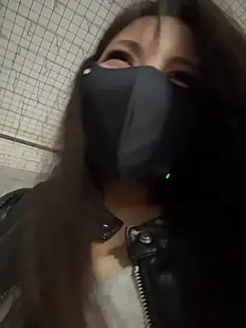 Carlin-yiyi  在線直播表演