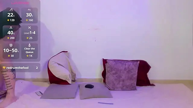 MiaYMolly Adlı Modelin Canlı XXX Sohbeti