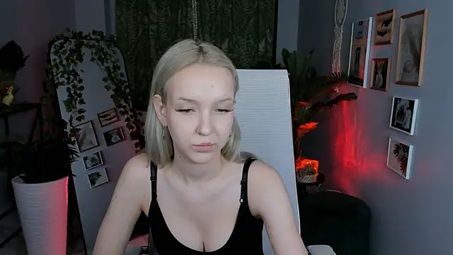 MaoqiBeverly: онлайн-секс-чат